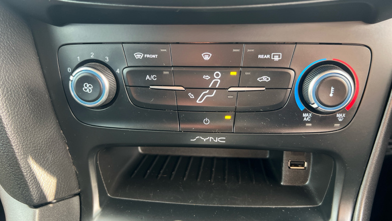 Ford Focus 1.5 EcoBoost Zetec S 5dr Petrol Hatchback